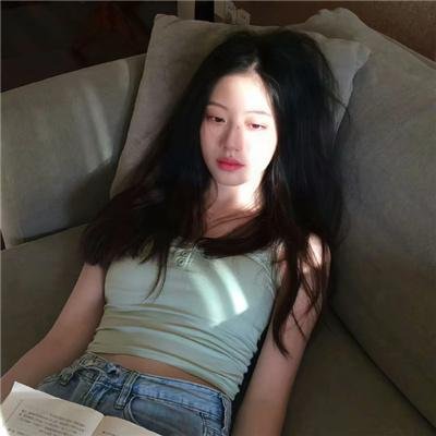 复制闪灵娇妻 封面
